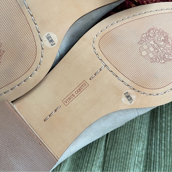 Vince Camuto Taupe/Cream Suede Slip-On Loafers⭐️ Excellent Condition - Picture 9 of 13